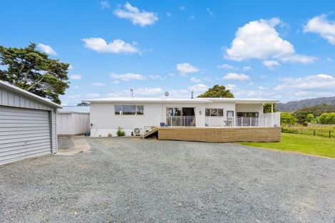 Photo of property in 3135 Kaipara Coast Highway, Glorit, Warkworth, 0984