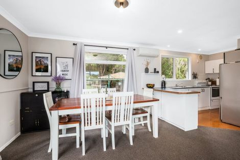 Photo of property in 9 Gaff Place, Whitby, Porirua, 5024