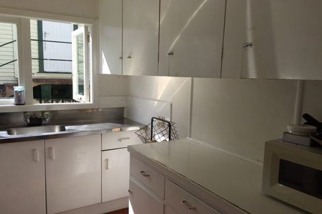 Photo of property in 16 Nandana Drive, Glen Eden, Auckland, 0602