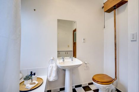 Photo of property in 11 Vigor Brown Street, Napier South, Napier, 4110