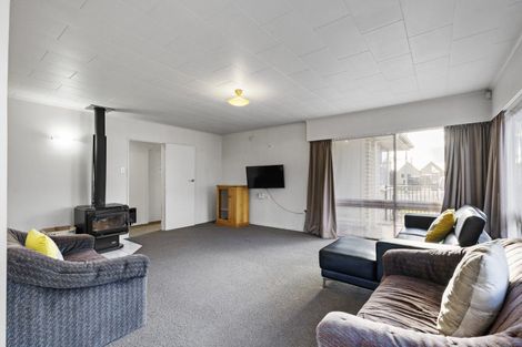 Photo of property in 108 Benmore Avenue, Cloverlea, Palmerston North, 4412