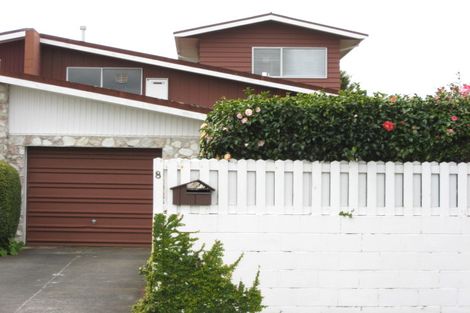 Photo of property in 8a Longview Drive, Merrilands, New Plymouth, 4312