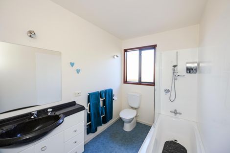 Photo of property in 16a Chambers Street, Kakanui, Oamaru, 9495