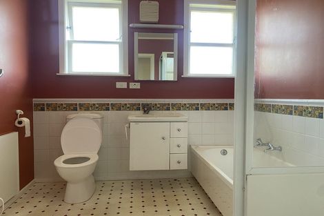 Photo of property in 22 Norwich Street, Wadestown, Wellington, 6012