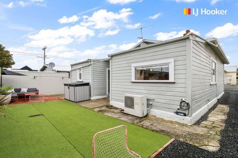 Photo of property in 81 Wesley Street, South Dunedin, Dunedin, 9012