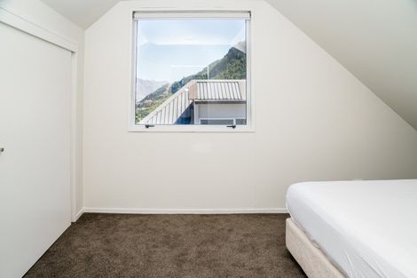 Photo of property in 4a Dart Place, Fernhill, Queenstown, 9300