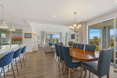 Photo of property in 13 Tuhua Close, Wharewaka, Taupo, 3330