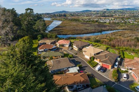 Photo of property in 1b Begonia Way, Greerton, Tauranga, 3112