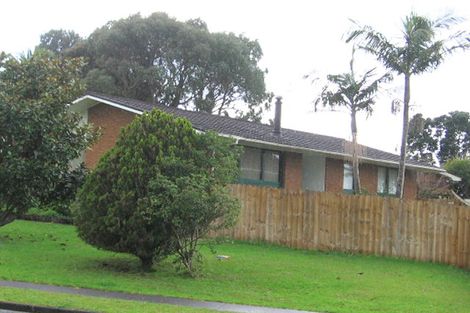 Photo of property in 22 Kurnell Drive, Botany Downs, Auckland, 2010