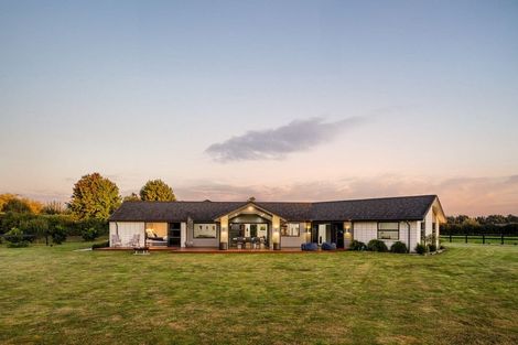 Photo of property in 11 South Oaks Close, Pukemoremore, Cambridge, 3493