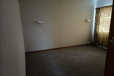 Photo of property in 4/62 Great South Road, Papakura, 2110