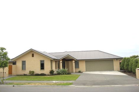 Photo of property in 10 Kohi Drive, Parklands, Christchurch, 8083