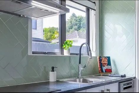 Photo of property in 15 Milan Road, Papatoetoe, Auckland, 2025