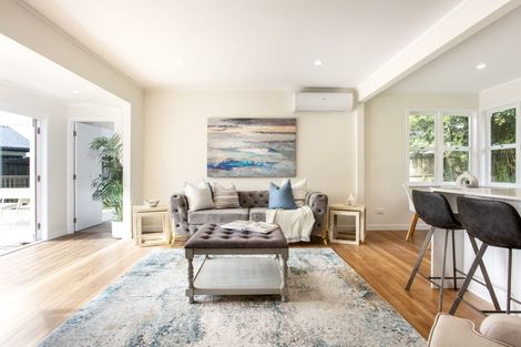 Photo of property in 54 St Leonards Road, Kelston, Auckland, 0602