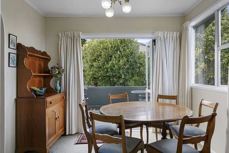 Photo of property in 7 Titoki Avenue, Waipahihi, Taupo, 3330