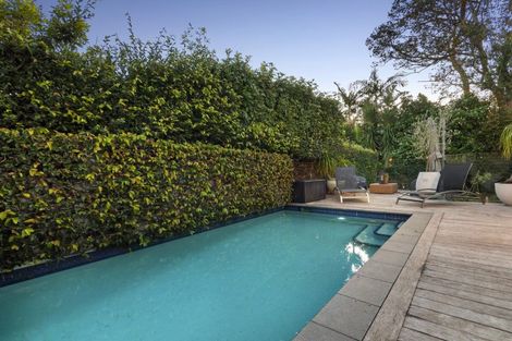 Photo of property in 233 Jervois Road, Herne Bay, Auckland, 1011