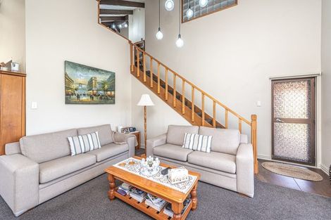 Photo of property in 36 Parkdale Drive, Aramoho, Whanganui, 4500