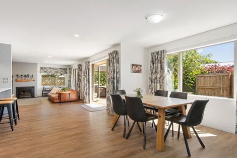 Photo of property in 53 Grimseys Road, Redwood, Christchurch, 8051