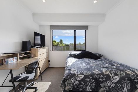 Photo of property in 14 Cathcart Close, Pukekohe, 2120