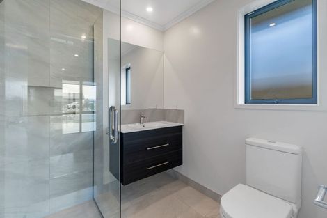 Photo of property in 45 Kaurinui Crescent, One Tree Point, 0118