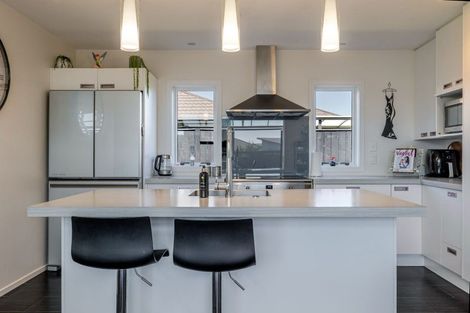 Photo of property in 2 Morocco Terrace, Kelvin Grove, Palmerston North, 4414