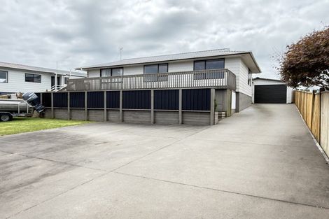 Photo of property in 18 Aratapu Street, Waitara, 4320