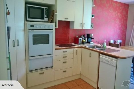 Photo of property in 16c Hobson Street, Thorndon, Wellington, 6011