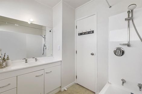 Photo of property in 103b Woodglen Road, Glen Eden, Auckland, 0602