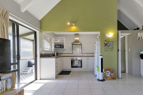 Photo of property in 18 Douglas Road, Amberley, 7410