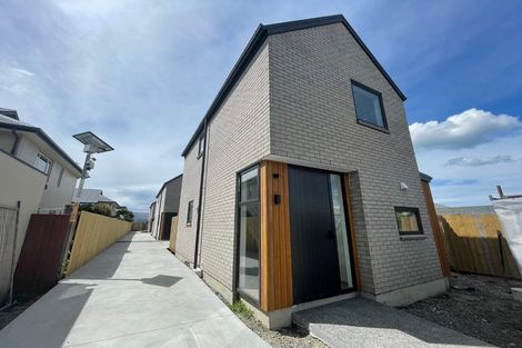 Photo of property in 2/113 Burke Street, Sydenham, Christchurch, 8023