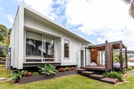 Photo of property in 118 Onemana Drive, Onemana, Whangamata, 3691