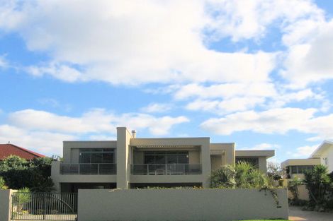 Photo of property in 94 Marine Parade, Mount Maunganui, 3116