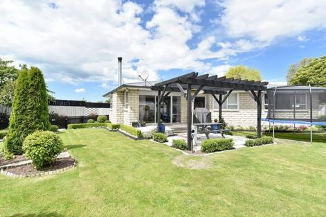 Photo of property in 8 Doggett Place, Rangiora, 7400