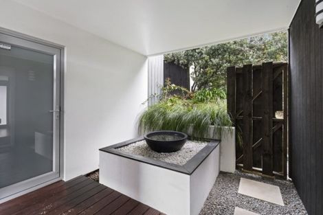 Photo of property in 14a Holiday Road, Stanmore Bay, Whangaparaoa, 0932