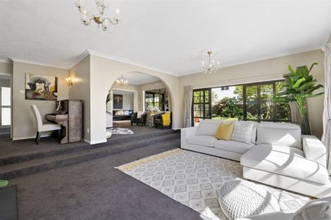 Photo of property in 274 Memorial Avenue, Burnside, Christchurch, 8053