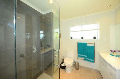 Photo of property in 45 Liverton Crescent, Bishopdale, Christchurch, 8053