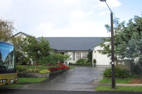 Photo of property in 23 Serrita Avenue, Sunnyhills, Auckland, 2010