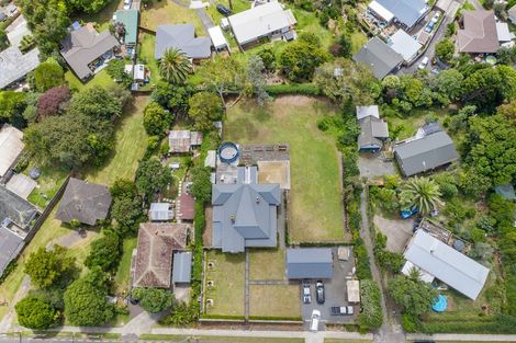 Photo of property in 2 Collingwood Road, Waiuku, 2123