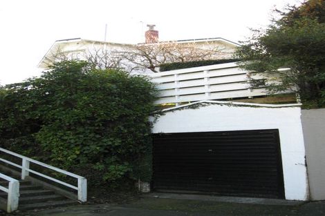 Photo of property in 16 Newcombe Crescent, Karori, Wellington, 6012