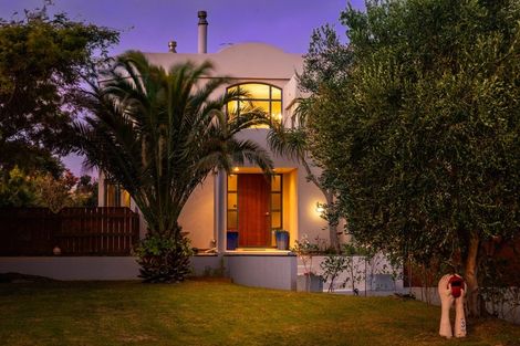 Photo of property in 3 Shearwater Rise, Paraparaumu Beach, Paraparaumu, 5032