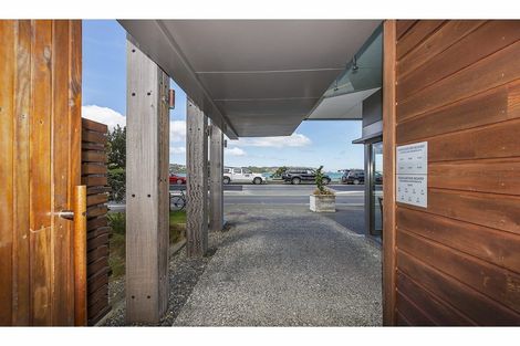 Photo of property in Patent 326 Apartments, 206s/326 Evans Bay Parade, Hataitai, Wellington, 6021