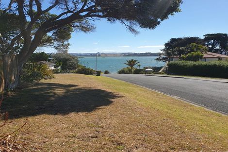 Photo of property in 96 Wharf Road, Clarks Beach, Pukekohe, 2679