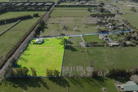 Photo of property in 124a Boord Crescent, Kumeu, 0891