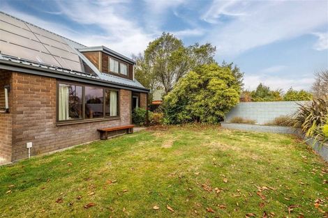Photo of property in 153 Hawthornden Road, Avonhead, Christchurch, 8042