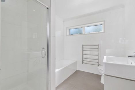 Photo of property in 12 Chateau Crescent, Rangatira Park, Taupo, 3330