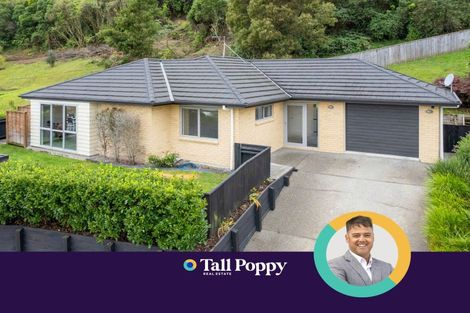 Photo of property in 11b Poneke Drive, Waikanae, 5036