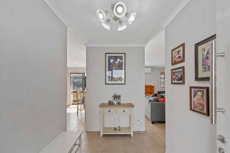 Photo of property in 6 Magnolia Crescent, Tawhero, Whanganui, 4501