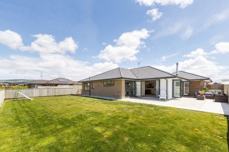 Photo of property in 32 Silicon Way, Fitzherbert, Palmerston North, 4410