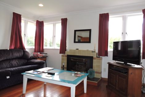 Photo of property in 34 Station Street, Tirau, 3410