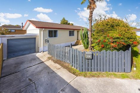 Photo of property in 1/17 Etherton Drive, Weymouth, Auckland, 2103